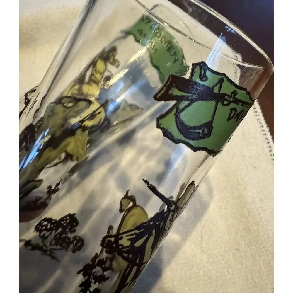 DAVY CROCKETT 2 Holiday Freeze Soda Fountain Vintage‎ ACL Drinking Glass Tumbler